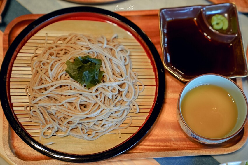 【台南新營│美食】弎弌和茗園。本田三一宅邸,80餘年日式老屋,榻榻米吃蕎麥冷麵,很有氛圍