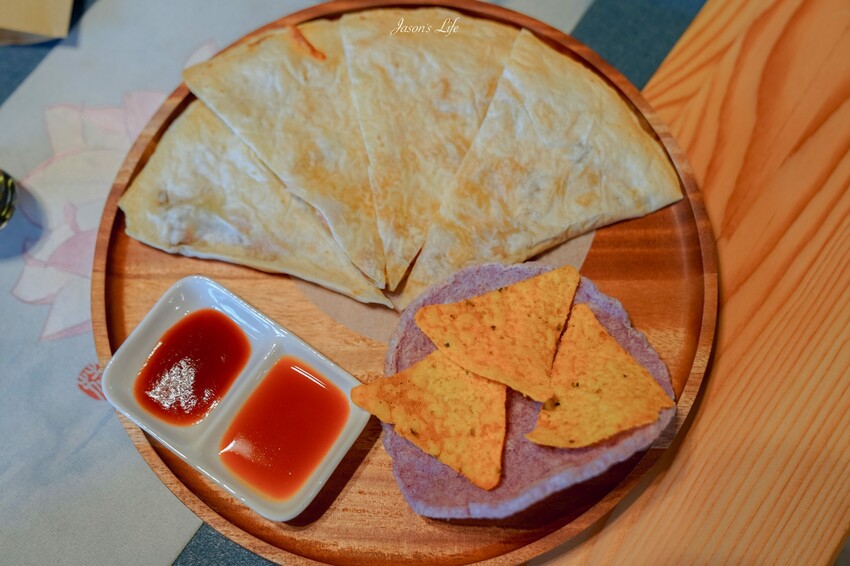 【台南新營│美食】弎弌和茗園。本田三一宅邸,80餘年日式老屋,榻榻米吃蕎麥冷麵,很有氛圍