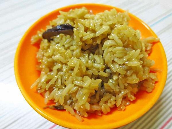 【蘆洲美食】鷺江街無名油飯-軟Q適中美味的油飯