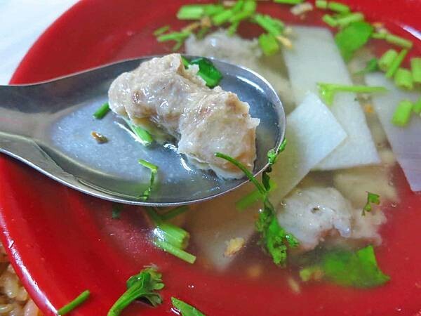 【蘆洲美食】鷺江街無名油飯-軟Q適中美味的油飯