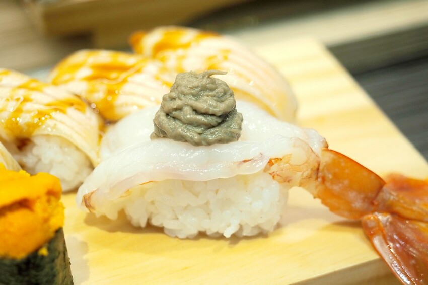 10貫壽司只要$250超划算,不用1張小朋友直接飽到天靈蓋.平價好吃又新鮮的日式壽司專賣店♥鮨之屋♥         新