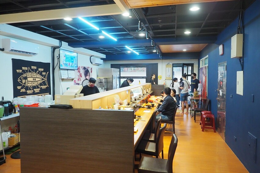 10貫壽司只要$250超划算,不用1張小朋友直接飽到天靈蓋.平價好吃又新鮮的日式壽司專賣店♥鮨之屋♥         新