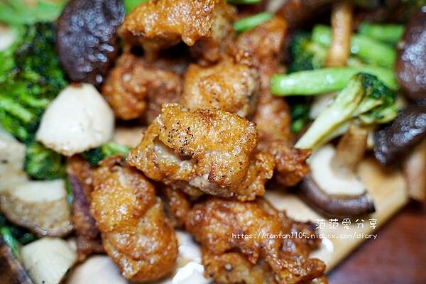 【板橋炸雞】暖男炸雞 #焦糖炸雞 #蒜香炸雞 #炸物 #炸雞 #板橋美食 (14).JPG