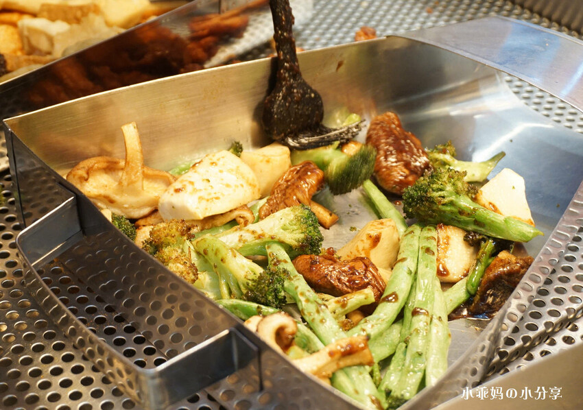 板橋鹹酥雞推薦【暖男炸雞 板橋店】辦公室下午茶、宵夜首選就是暖男啦!必點蒜香炸雞、焦糖炸雞!鮮嫩多汁超