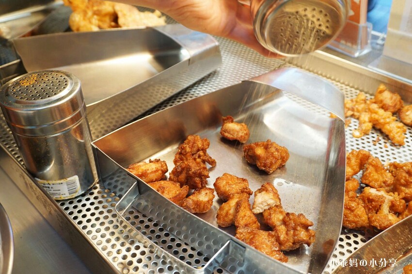 板橋鹹酥雞推薦【暖男炸雞 板橋店】辦公室下午茶、宵夜首選就是暖男啦!必點蒜香炸雞、焦糖炸雞!鮮嫩多汁超