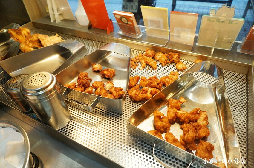 板橋鹹酥雞推薦【暖男炸雞 板橋店】辦公室下午茶、宵夜首選就是暖男啦!必點蒜香炸雞、焦糖炸雞!鮮嫩多汁超