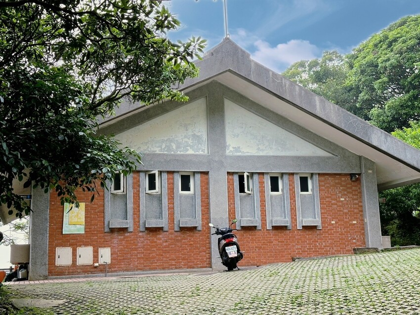 台北懶人豪華露營《趣兒Chill：藍鵲菲菲》一泊三食！清晨被日出美景、藍鵲叫聲喚醒，陽明山露營入住山林菲