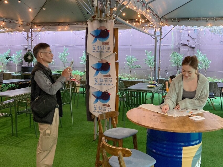 台北懶人豪華露營《趣兒Chill：藍鵲菲菲》一泊三食！清晨被日出美景、藍鵲叫聲喚醒，陽明山露營入住山林菲