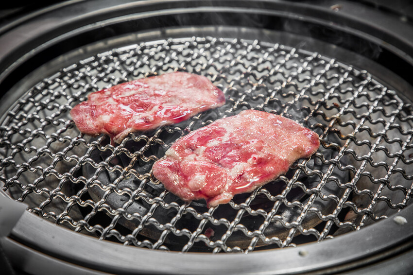 桃園【吃肉肉燒肉專門店】799元起頂級海陸食材+手搖飲34款無限暢飲