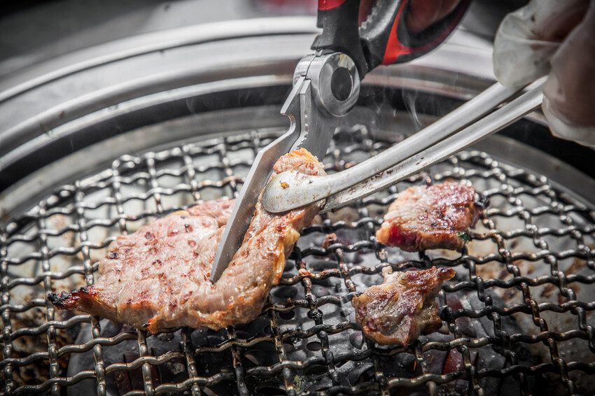 桃園【吃肉肉燒肉專門店】799元起頂級海陸食材+手搖飲34款無限暢飲