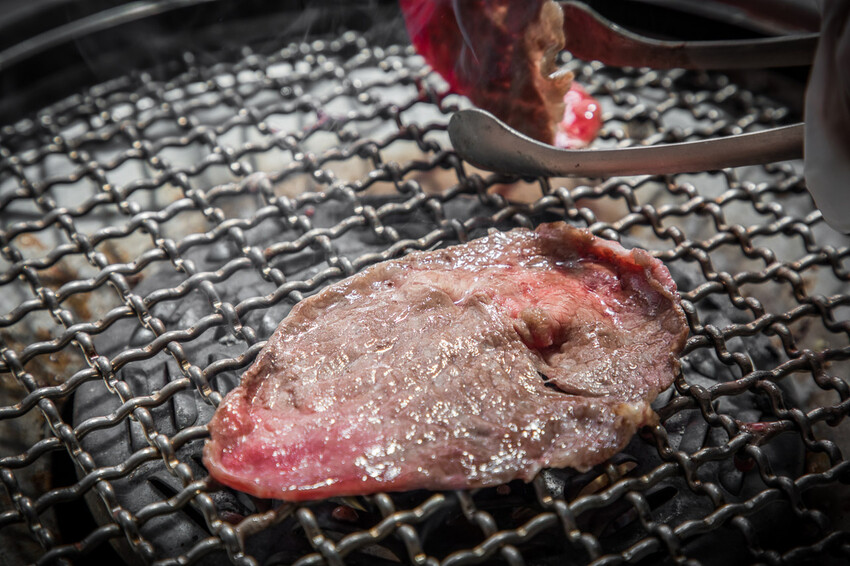 桃園【吃肉肉燒肉專門店】799元起頂級海陸食材+手搖飲34款無限暢飲