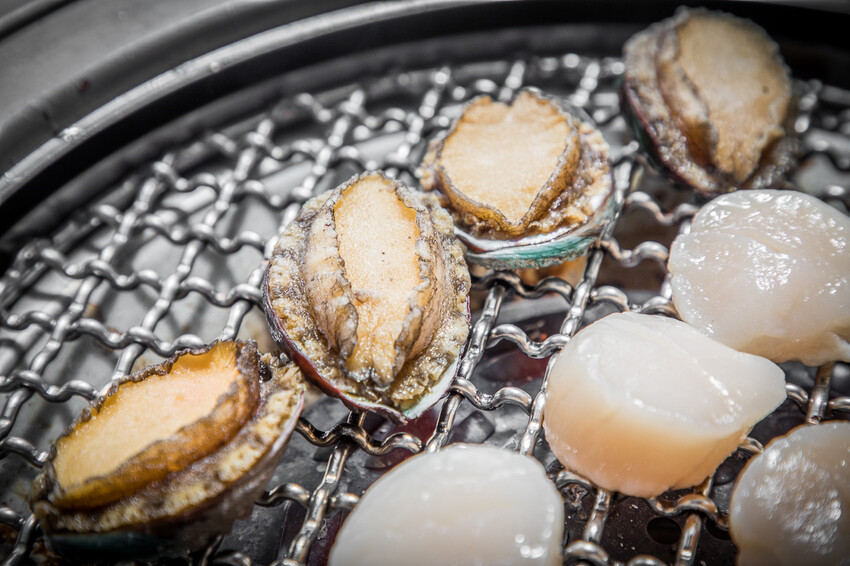 桃園【吃肉肉燒肉專門店】799元起頂級海陸食材+手搖飲34款無限暢飲