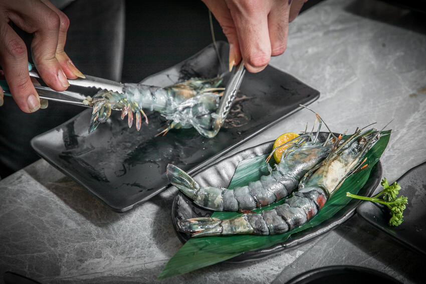 桃園【吃肉肉燒肉專門店】799元起頂級海陸食材+手搖飲34款無限暢飲