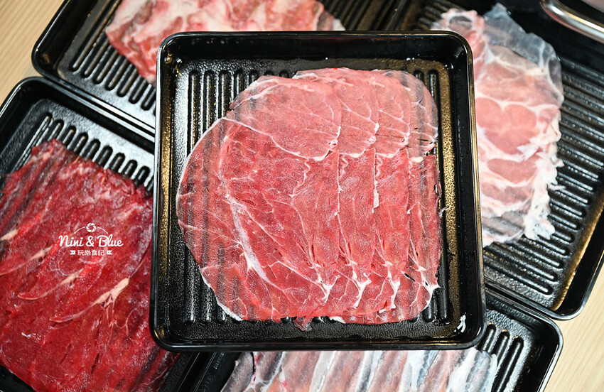 台中新開的壽喜燒火鍋,498元7種肉品吃到飽,台中捷運舊社站美食推薦 -妮妮布魯