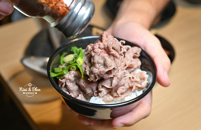 台中新開的壽喜燒火鍋,498元7種肉品吃到飽,台中捷運舊社站美食推薦 -妮妮布魯