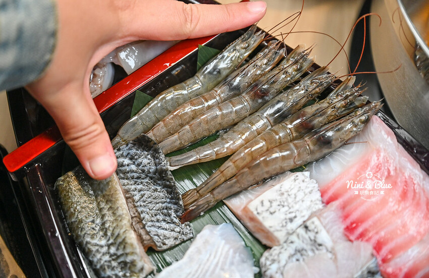 台中新開的壽喜燒火鍋,498元7種肉品吃到飽,台中捷運舊社站美食推薦 -妮妮布魯