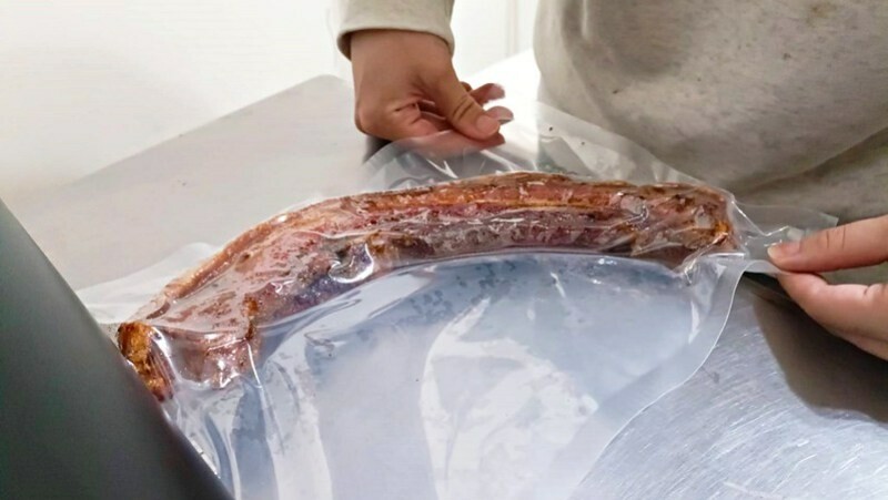 台中美食｜團購  玩皮爆脆皮五花肉-神秘出鬼末之團購美食曝光  爆裂五花肉．酥脆不油膩