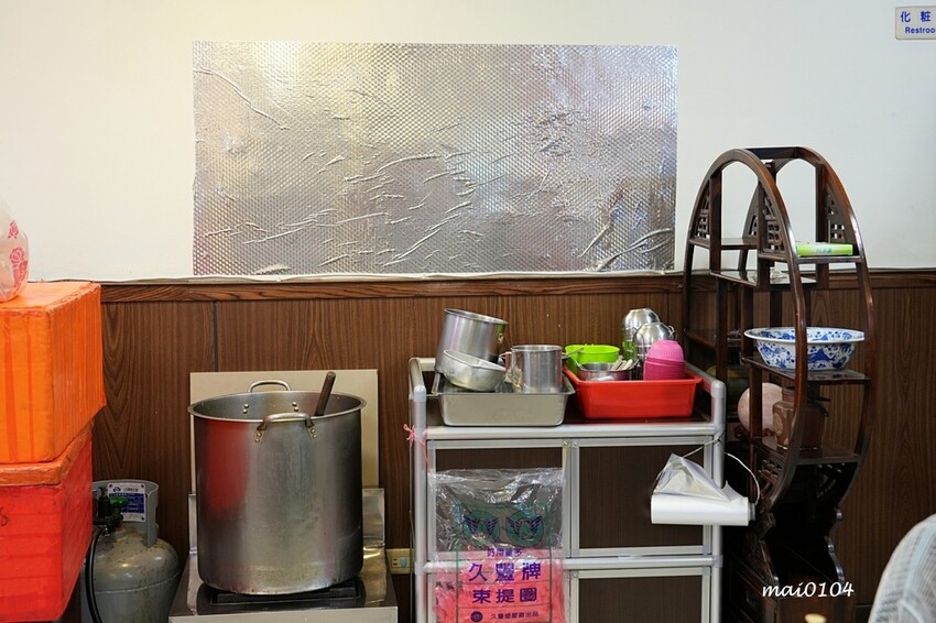 桃園平鎮美食｜三國東風也炊便當～以三國名將命名的在地老字號便當店，菜色豐富每到用餐時段大排長龍