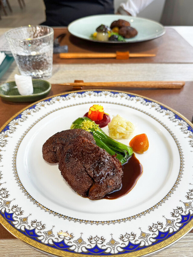 高雄素食餐廳│仙桃素的蔬食體驗│顛覆味蕾的素食饗宴，素食也能