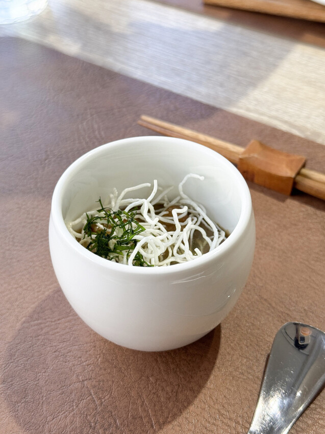 高雄素食餐廳│仙桃素的蔬食體驗│顛覆味蕾的素食饗宴，素食也能