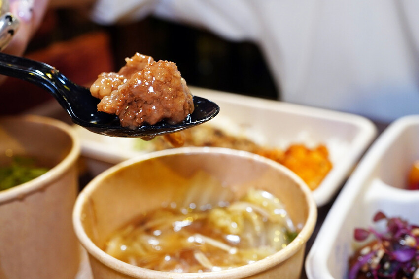 高雄素食便當推薦,仙桃素的高質感蔬食便當!初一十五身心都滿足 高雄素食便當推薦,仙桃素的高質感蔬食便當!初一十五身心都滿足