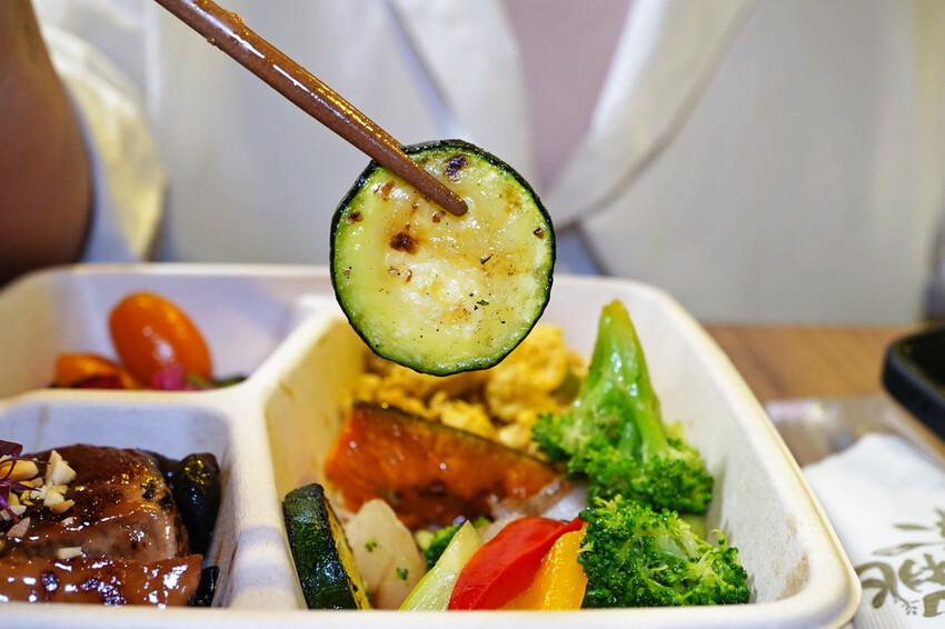 高雄素食便當推薦,仙桃素的高質感蔬食便當!初一十五身心都滿足 高雄素食便當推薦,仙桃素的高質感蔬食便當!初一十五身心都滿足