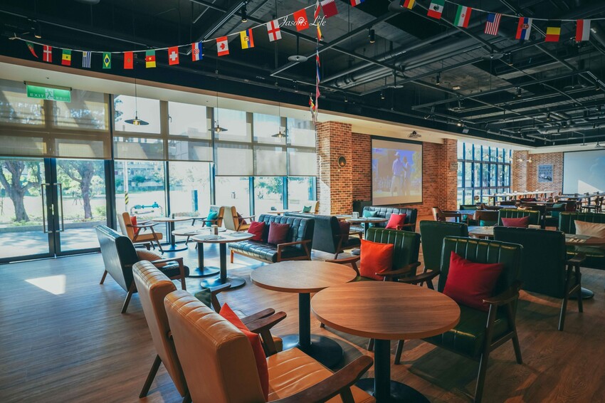 【台中梧棲｜住宿】台中震大金鬱金香酒店。近三井outlet、梧棲老街及高美濕地，Live Band演出，台中兩天一