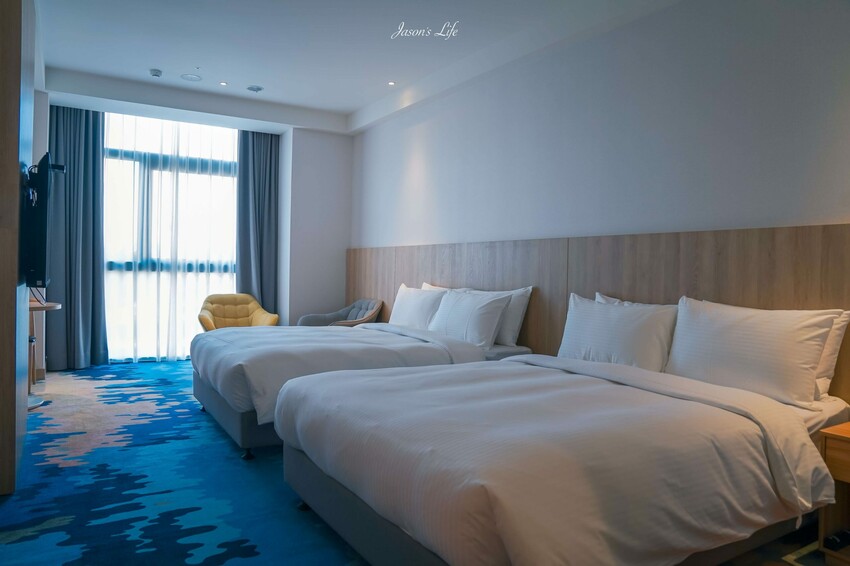 【台中梧棲｜住宿】台中震大金鬱金香酒店。近三井outlet、梧棲老街及高美濕地，Live Band演出，台中兩天一