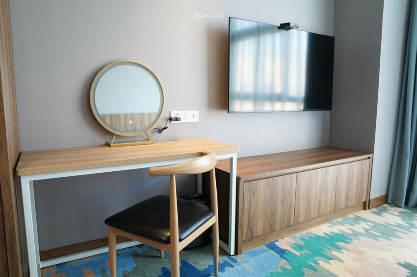 【台中梧棲｜住宿】台中震大金鬱金香酒店。近三井outlet、梧棲老街及高美濕地，Live Band演出，台中兩天一