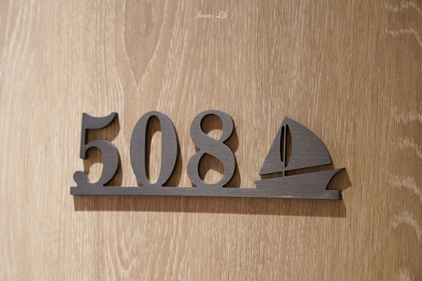 【台中梧棲｜住宿】台中震大金鬱金香酒店。近三井outlet、梧棲老街及高美濕地，Live Band演出，台中兩天一