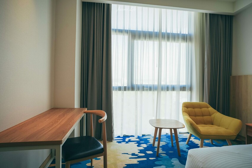 【台中梧棲｜住宿】台中震大金鬱金香酒店。近三井outlet、梧棲老街及高美濕地，Live Band演出，台中兩天一