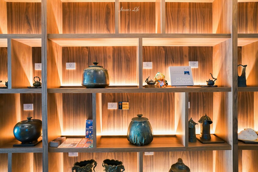 【台中梧棲｜住宿】台中震大金鬱金香酒店。近三井outlet、梧棲老街及高美濕地，Live Band演出，台中兩天一