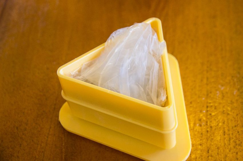 【宜蘭景點】五結景點/溪和三代目觀光工廠~DIY飯糰與海鮮押片,親子同遊雨天備案好選擇