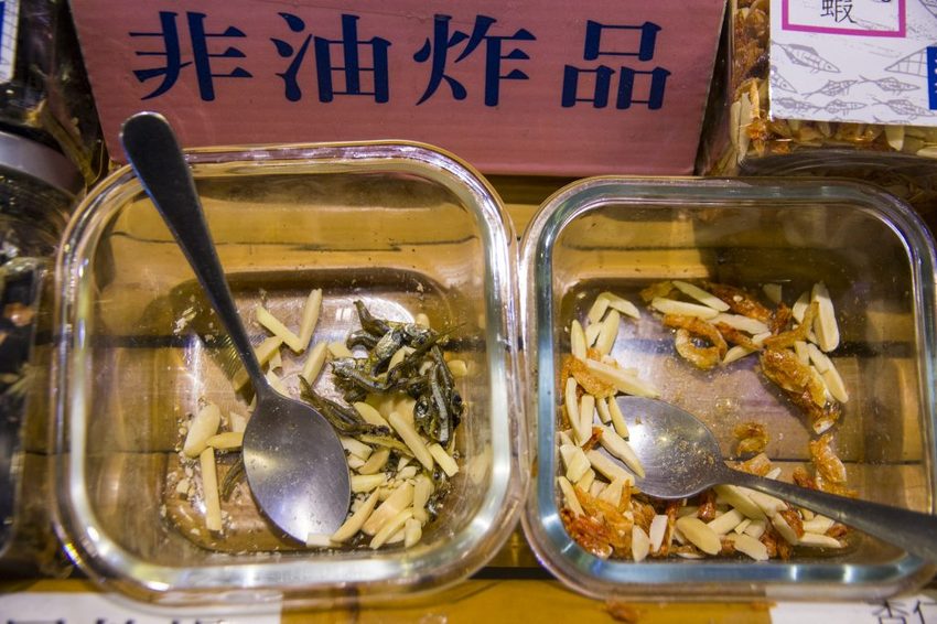 【宜蘭景點】五結景點/溪和三代目觀光工廠~DIY飯糰與海鮮押片,親子同遊雨天備案好選擇