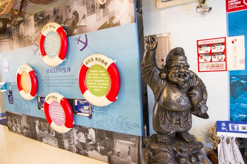 【宜蘭景點】五結景點/溪和三代目觀光工廠~DIY飯糰與海鮮押片,親子同遊雨天備案好選擇