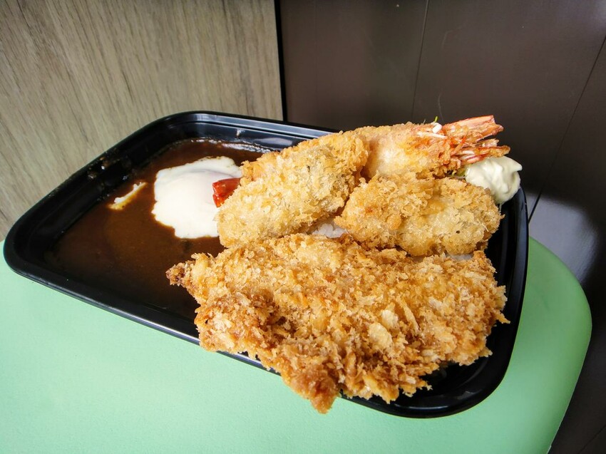 【美食】「儒食」林口咖哩/外帶美食，林口日式丼飯推薦、林口咖