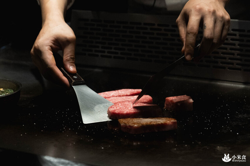 魚貫鐵板燒｜極致感官薰陶。海陸的美味大合輯｜台北無菜單料理推薦｜中山區餐廳｜澳洲活龍蝦、日本A5和牛 - 小米食