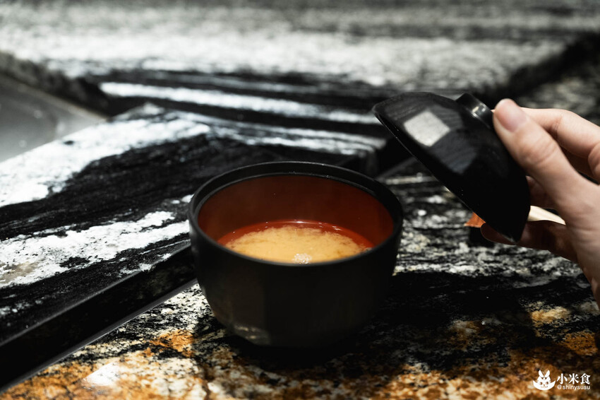 魚貫鐵板燒｜極致感官薰陶。海陸的美味大合輯｜台北無菜單料理推薦｜中山區餐廳｜澳洲活龍蝦、日本A5和牛 - 小米食