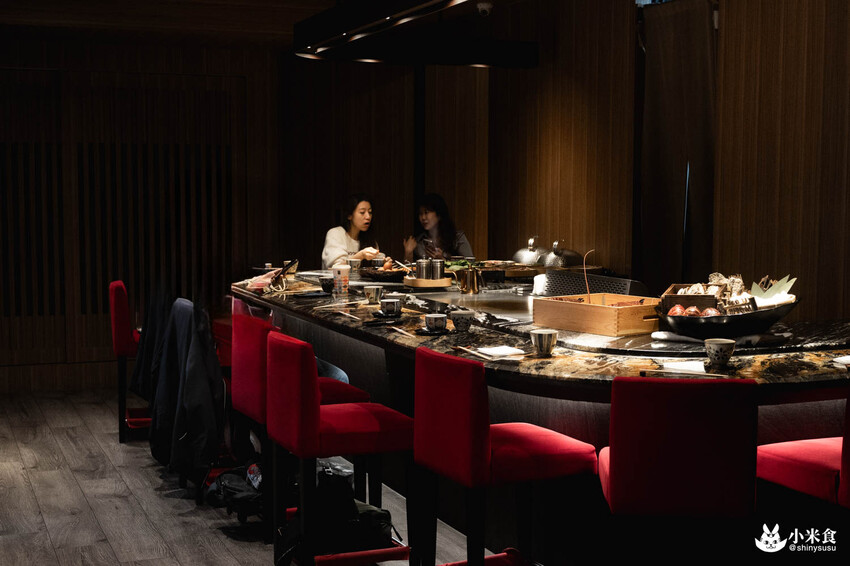 魚貫鐵板燒｜極致感官薰陶。海陸的美味大合輯｜台北無菜單料理推薦｜中山區餐廳｜澳洲活龍蝦、日本A5和牛 - 小米食