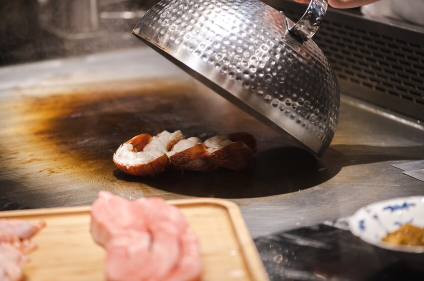 台北美食｜魚貫鐵板燒～日式懷石鐵板燒的天花板，老闆又出大絕招1800元可以吃16道菜，這合理嗎？中山區鐵板