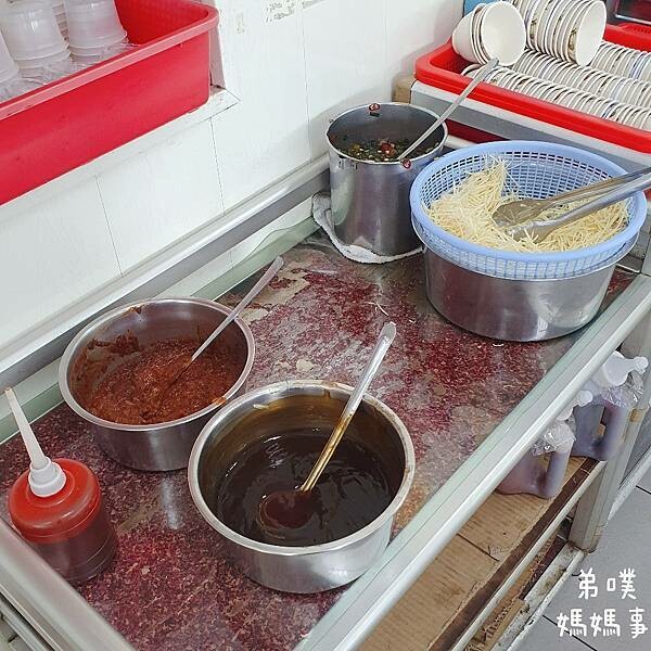 【台南‧永康】王家牛肉湯│免費停車場,只有營業早上到下午(附菜單)