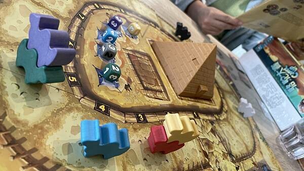 桃園中壢-不限時桌遊咖啡店-玩逗樹咖啡Wonder Tree-中原店