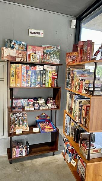 桃園中壢-不限時桌遊咖啡店-玩逗樹咖啡Wonder Tree-中原店