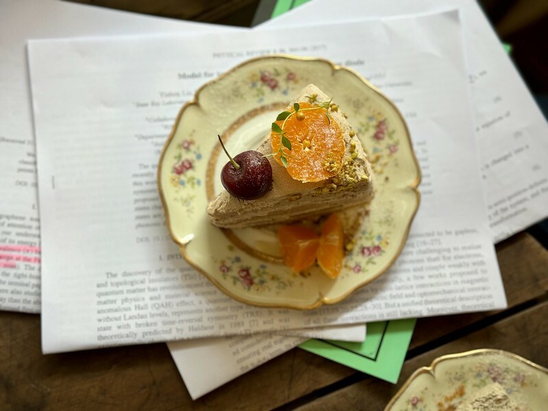 高雄市鼓山區高雄美食｜花房裏L’atelier d’Ahao 甜點店，是南法風情的甜點店？也是一間花店哦！（高雄下午茶/高雄美術館