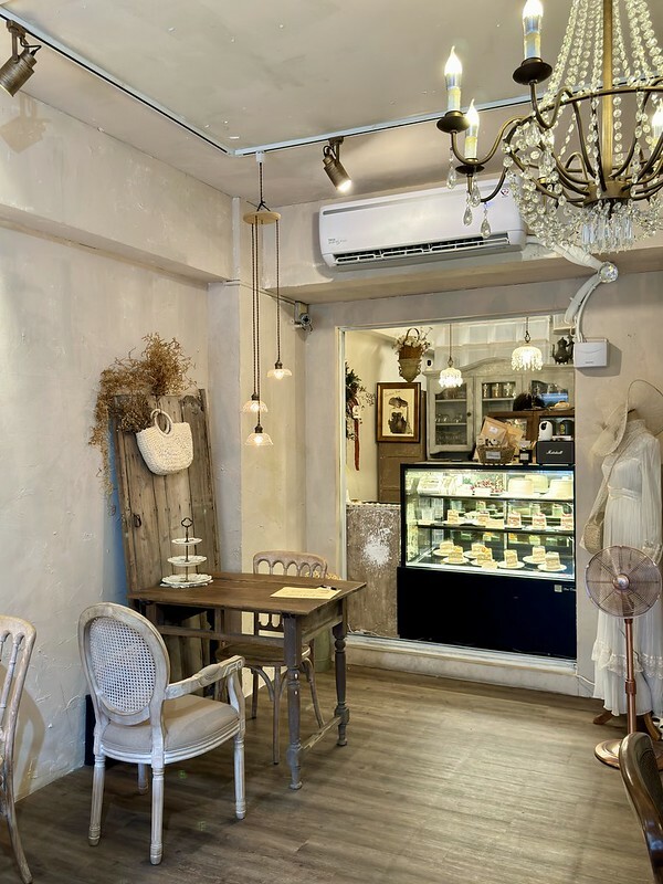 高雄市鼓山區高雄美食｜花房裏L’atelier d’Ahao 甜點店，是南法風情的甜點店？也是一間花店哦！（高雄下午茶/高雄美術館