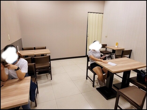 【南屯區】禾畔小賣所 日式丼飯專賣－丼飯外帶88折～10幾樣丼飯口味加上舒肥牛、炸蝦和令人回味的醬汁值得