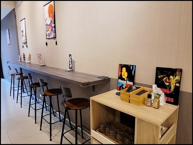 【南屯區】禾畔小賣所 日式丼飯專賣－丼飯外帶88折～10幾樣丼飯口味加上舒肥牛、炸蝦和令人回味的醬汁值得