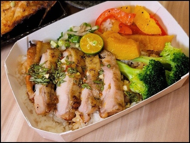 【南屯區】禾畔小賣所 日式丼飯專賣－丼飯外帶88折～10幾樣丼飯口味加上舒肥牛、炸蝦和令人回味的醬汁值得