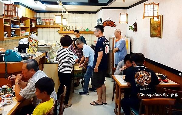 台中市中美街【松葉壽司】極品花壽司 ! 老店高人氣 台中市中美街【松葉壽司】極品花壽司 ! 老店高人氣