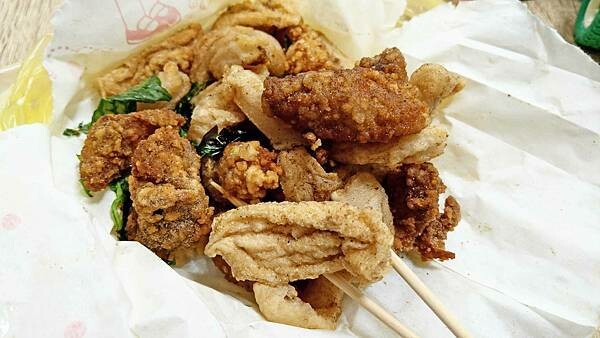 2023板橋美食大推薦！精選超過40家超人氣店家、排隊美食店家、巷弄美食小吃店、在地人推薦美食一次完整收錄